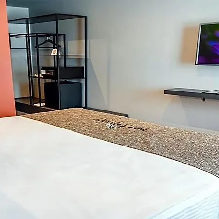 Inno Concept Hotell *