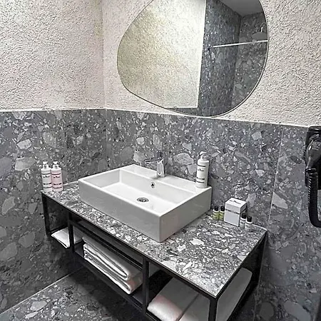 Inno Concept Hotell *